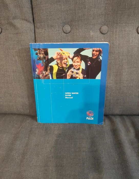 Podręcznik nurkowy. Padi Open water diver manual.