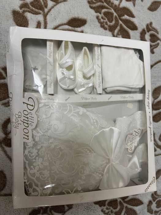 сукні для двійні(дівчаток) , розмір 3-6 місяців, 62-68.