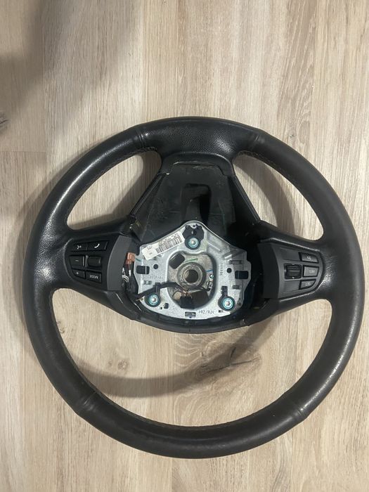 Руль BMW X3 F25 + Airbag + SZL + фартук (без подогрева)