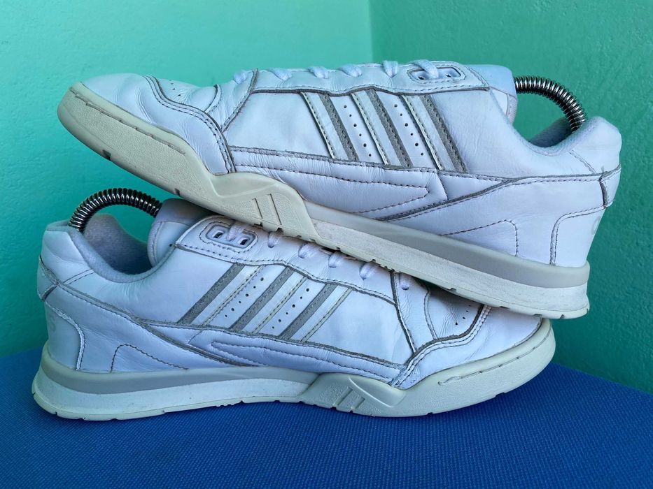 Кросівки Adidas A.R. Trainer