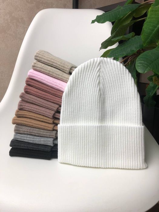 ШАПКА весна . Шапка демі. Шапка жіноча на флісі . Шапка зима