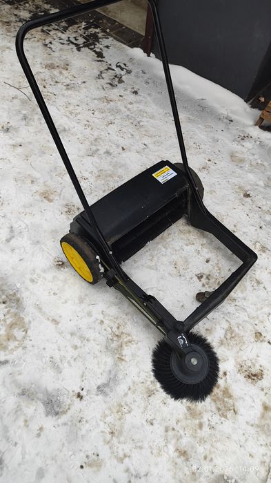 Підмітальна машина Karcher K970