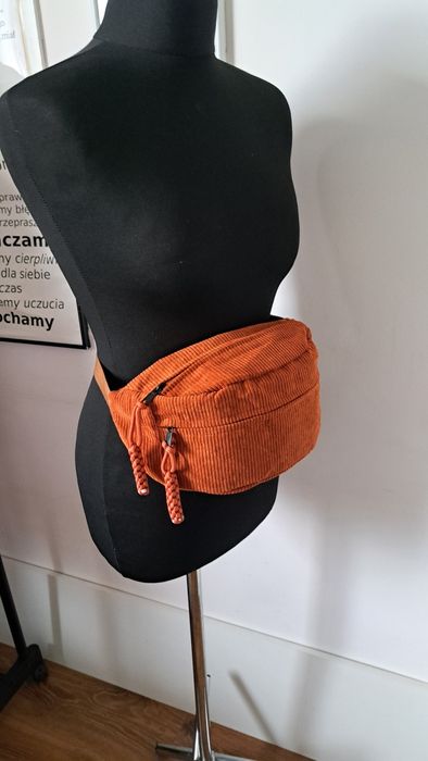 Pojemna sztruksowa nerka