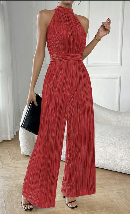 Шикарний комбінезон розмір М