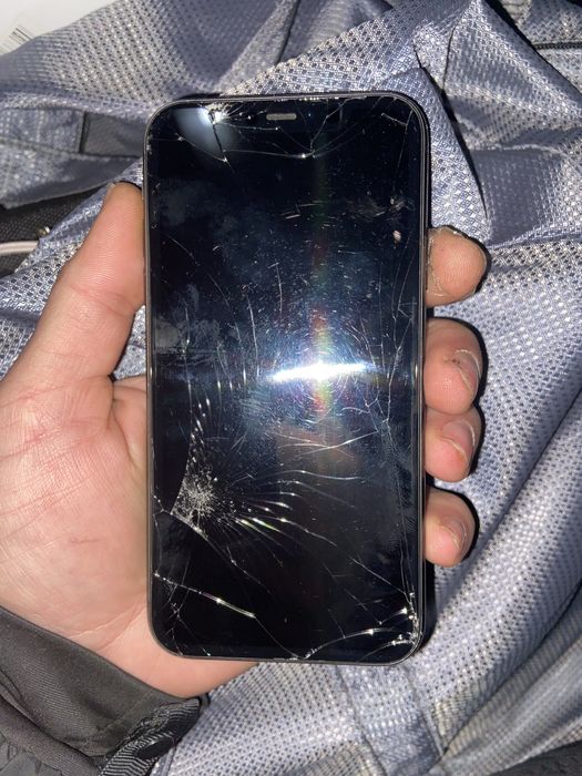 Iphone 11 донор або запчастини