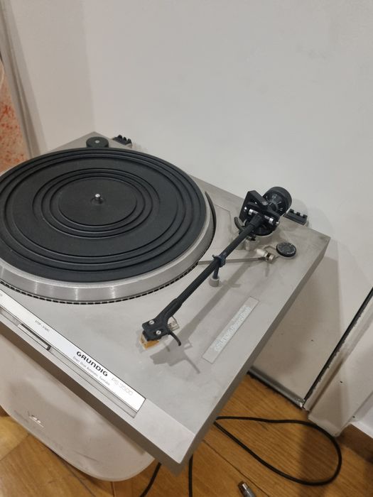 Gira discos  grundig ps 3500