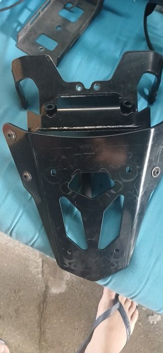 Mala GIVI com suporte