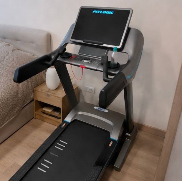 Бігова доріжка Fitlogic T68C