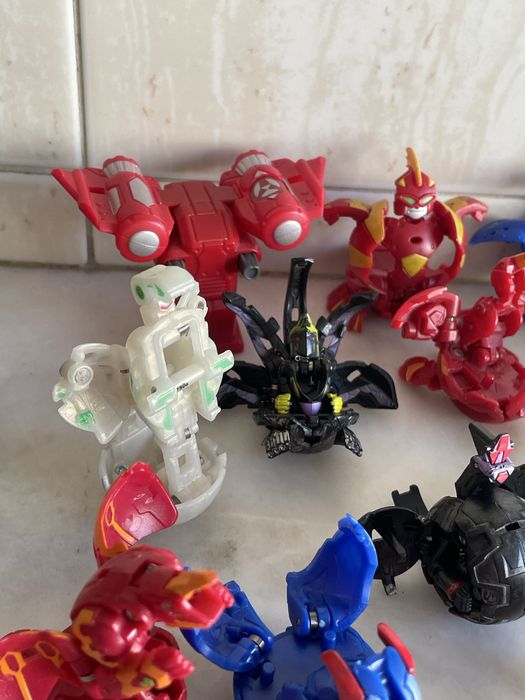 coleção de 16 Bakugans New Vestroia Gundalin Invadors
