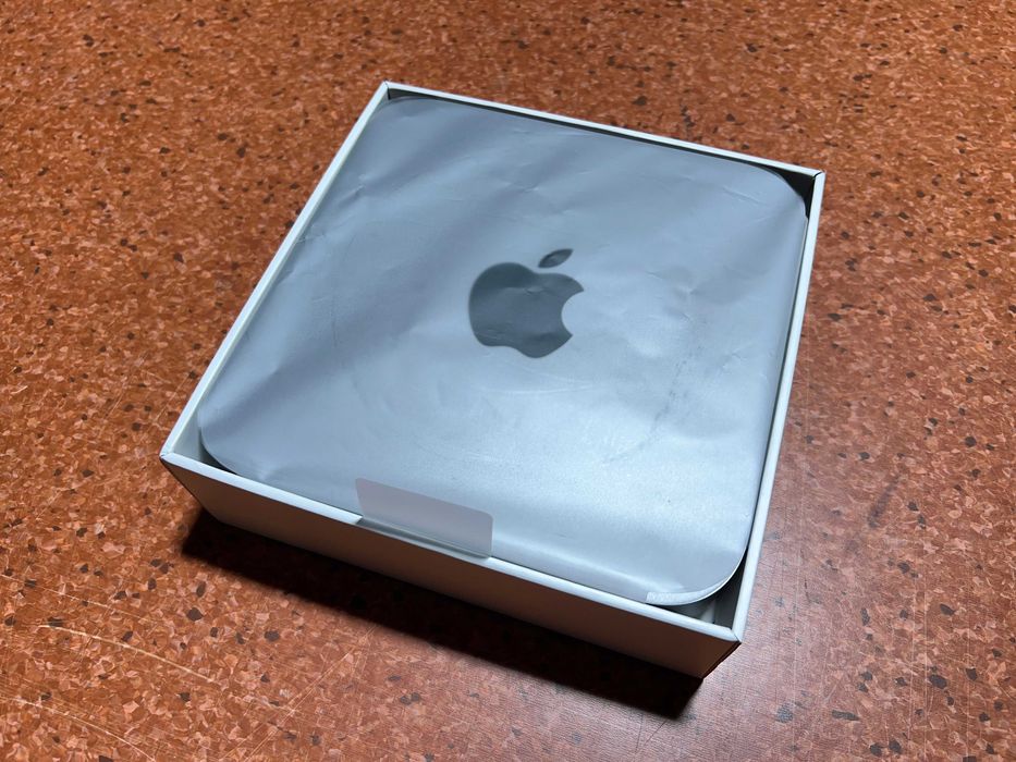 Apple Mac Mini 2018 i7 32GB RAM 256GB SSD