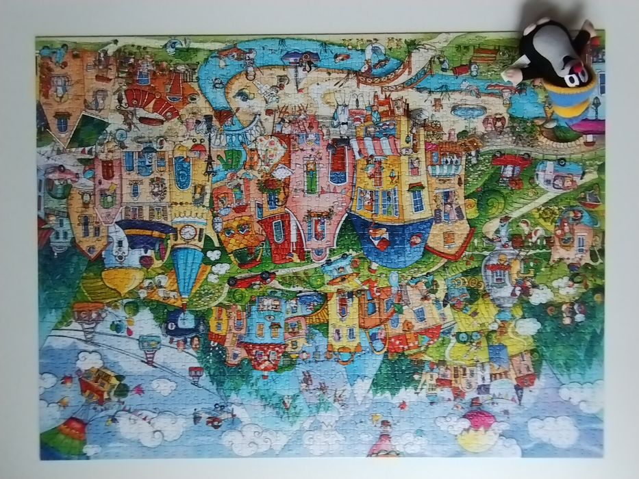 Puzzle. Heye. 1500. Happy Town. Rita Berman. Kompletne.