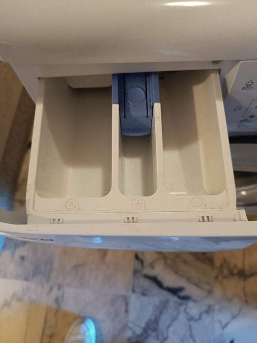 Máquina de lavar roupa Beko em ótimo estado