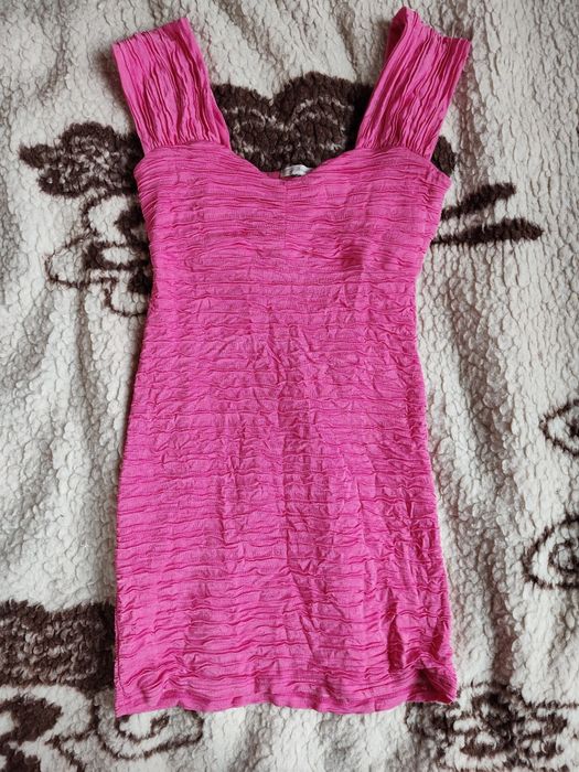 Seksi sukienka różowa