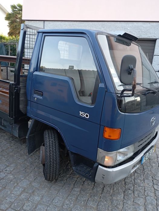 Carrinha Toyota Dyna 150