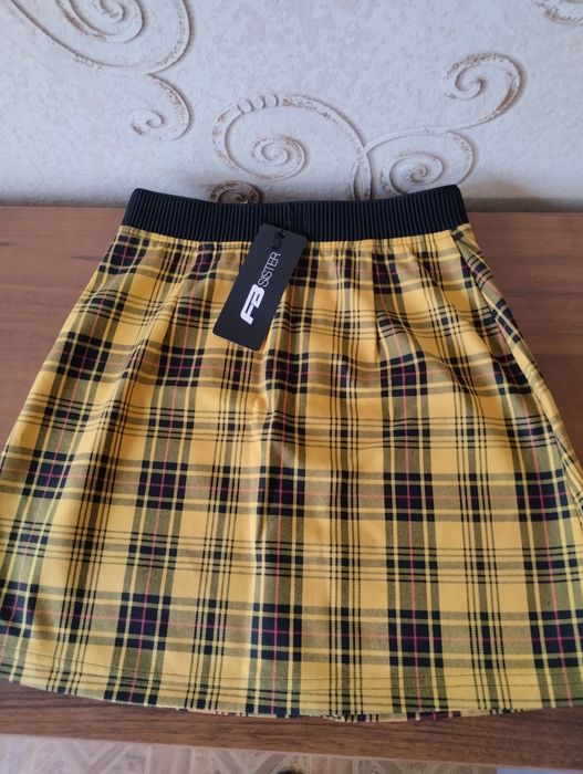 Продам абсолютно нову спідницю