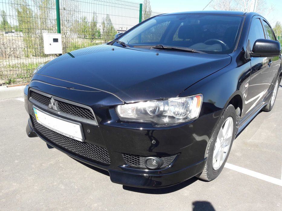Авто Mitsubishi Lancer 10 2009 X 2.0i CVT (150 к.с.) в гарному стані