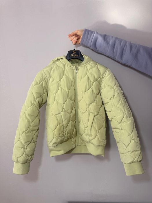 Куртка на дівчинку 146-152 см