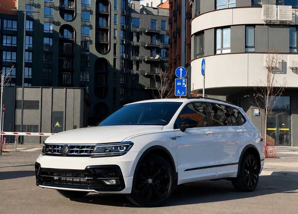 Volkswagen Tiguan R-Line 2.0TSI 2020