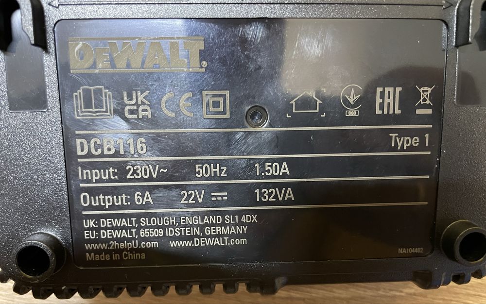 DeWalt DCB1104/DCB116/DCB118/зарядні станції деволт 220в