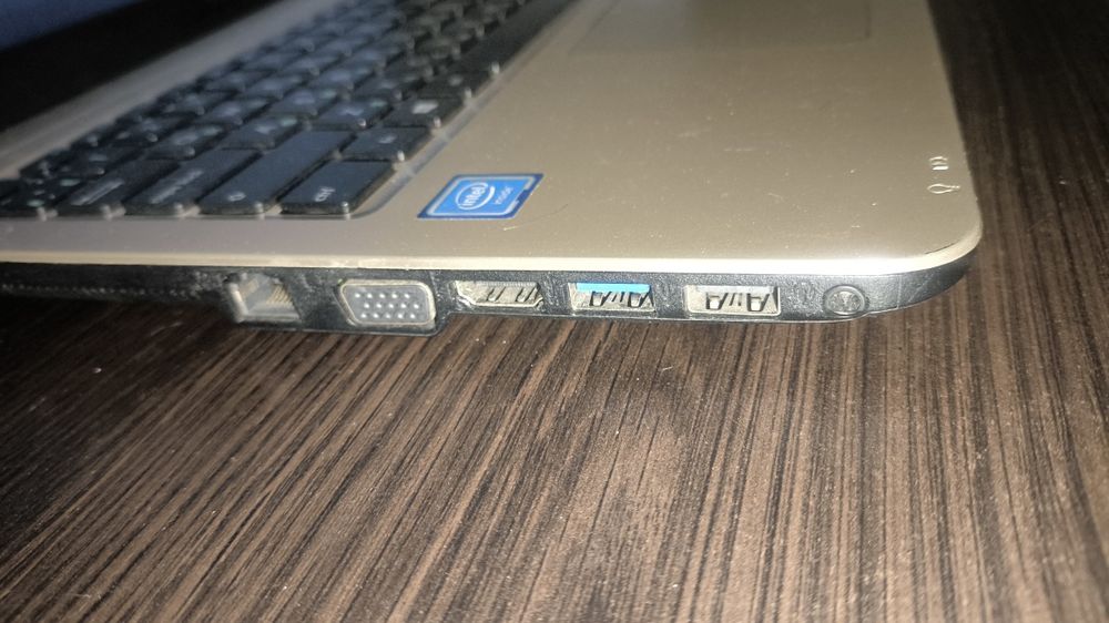 Ноутбук Asus f 5 4 0 s