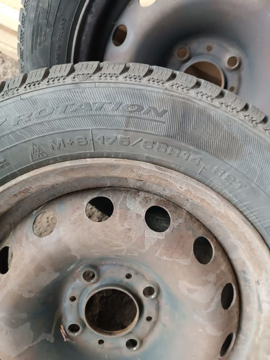 Opony z felgami zimowe 175/65R14