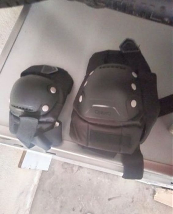 Joelheiras e cotoveleiras