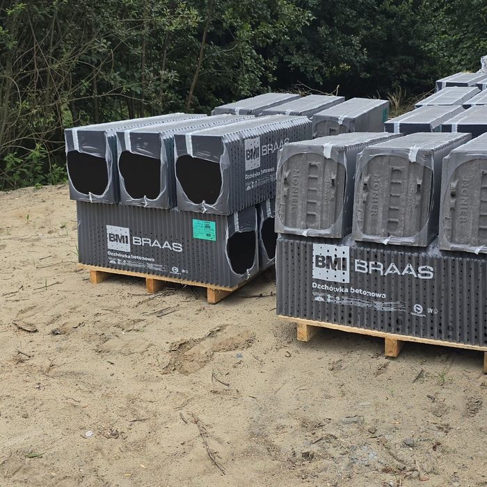 Braas teviva - czarna - dachówka płaska betonowa