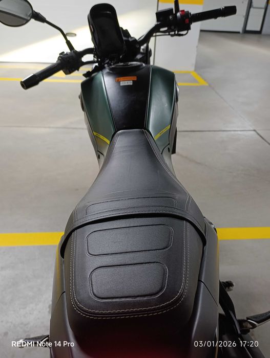 Benelli Leoncino 125  Impecável Estilo Scrambler Moderno