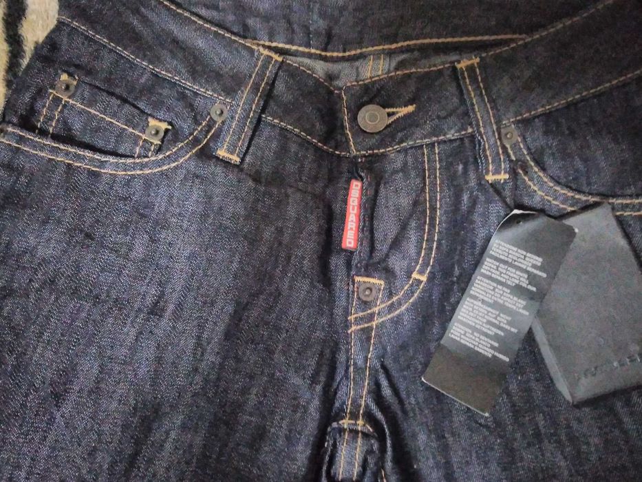 джинсы женские Dsquared2