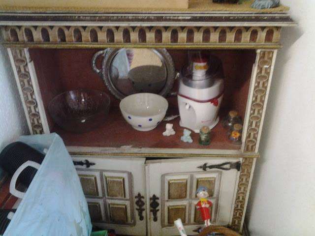 móvel  antigo ,mini bar madeira macica