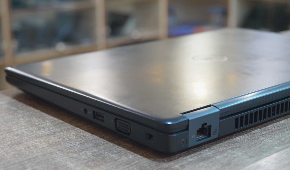 ГАРАНТІЯ Dell (FullHD/Core i5-7440HQ/RAM 8ГБ DDR4/SSD 256ГБ/930MX 2ГБ)TVOYO