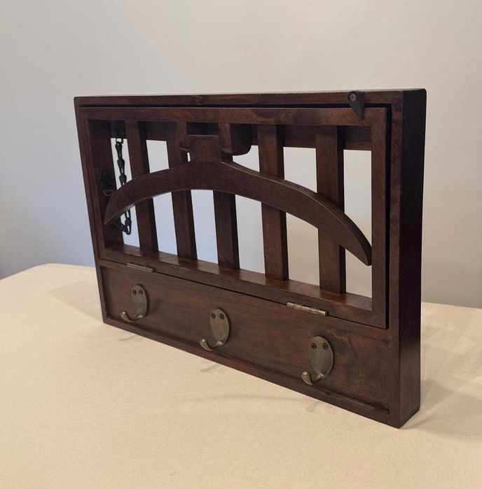 Cabide em madeira para fixar a parede (novo)