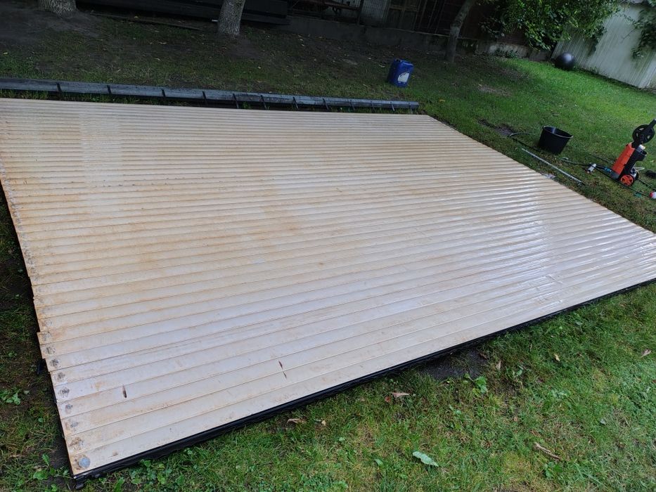 Brama garażowa rolowana segmentowa duża