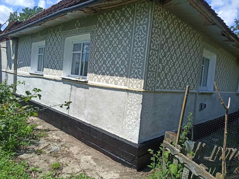 Продається затишний житловий будинок