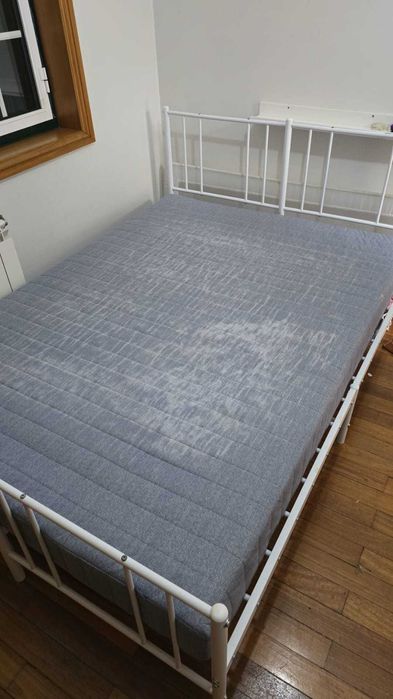 Cama de Casal com Colchão