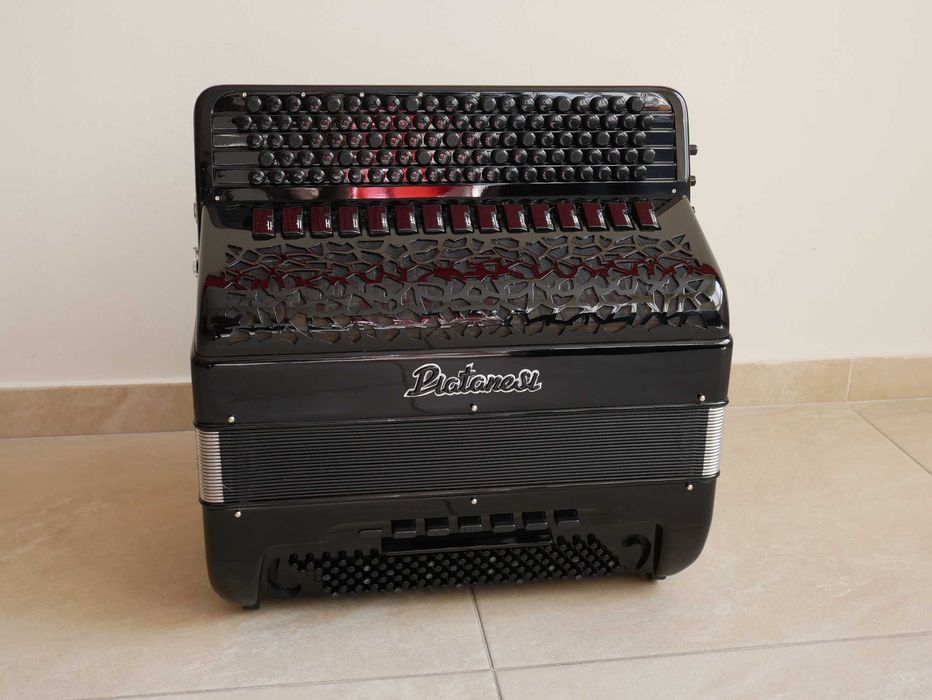 Akordeon Guzikowy PIATANESI Balck Star