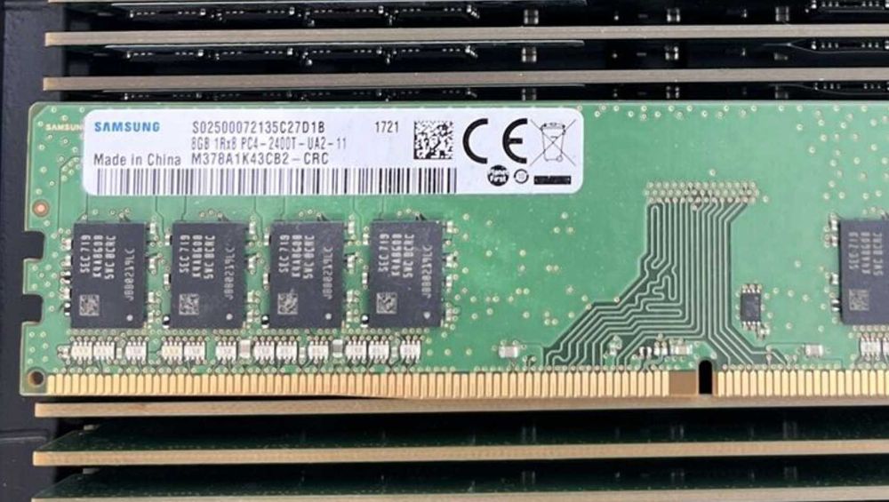 Серверна оперативна пам'ять Samsung 8gb DDR4 pc4-2400 rdimm ECC (x99)