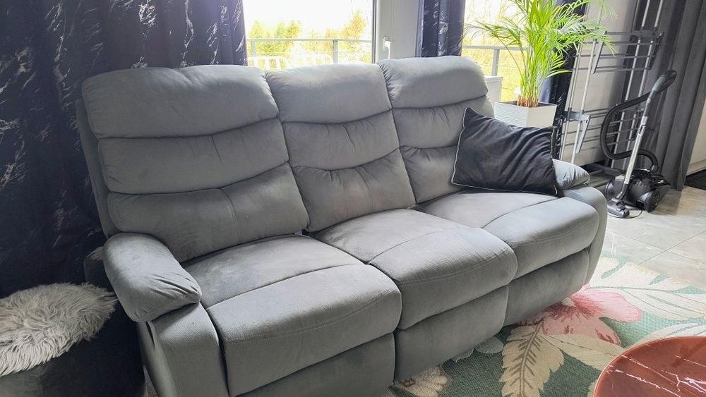 Sofa wypoczynkowa z funkcją relaksu