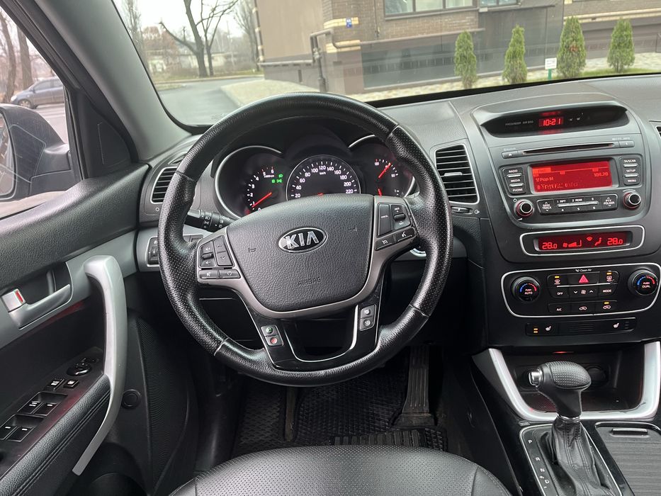 Продам доглянутий сімейний автомобіль. КІА SORENTO