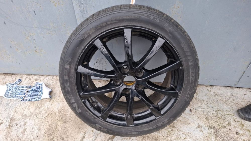 Зимові шини 225/45/17 на дисках 5/110