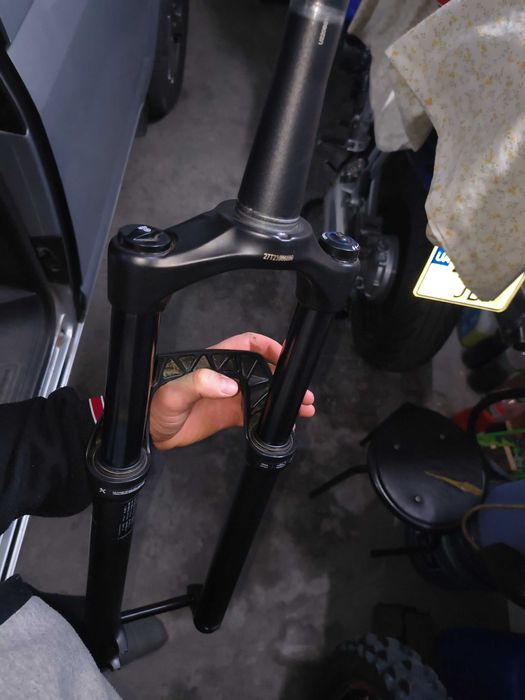 Вилка ROCKSHOX Recon RL Boost 15X110MM 140мм