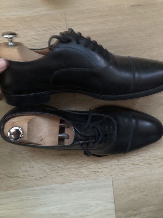 Church's, modelo Oxford Cap Toe Preto