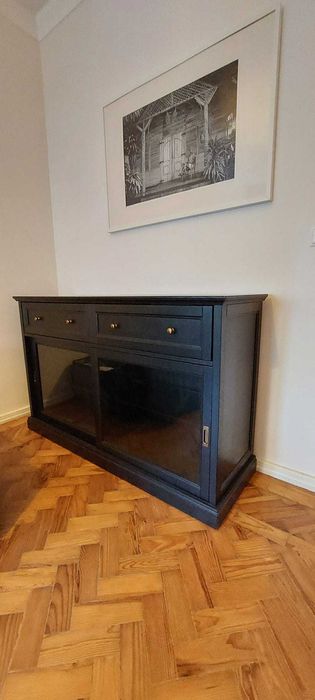 Aparador com 2 gavetas