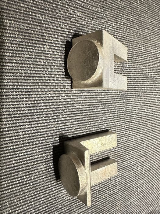 Styki ruchomy zwierny