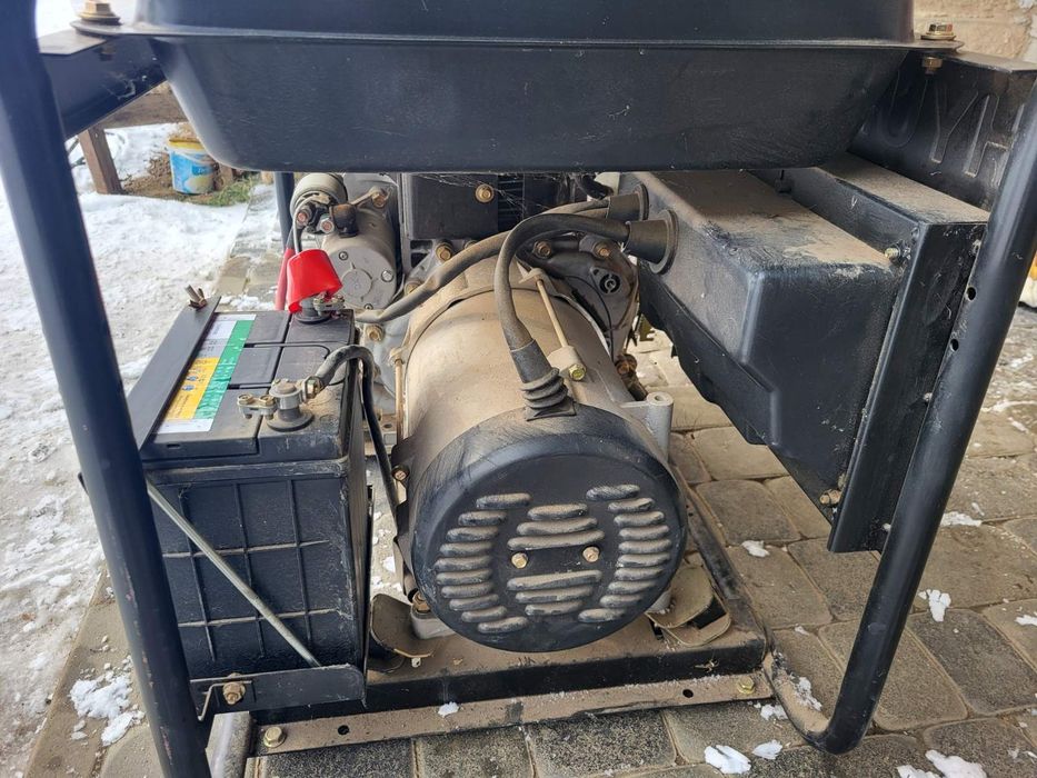 ТЕРМІНОВО! Дизельний генератор HYUNDAI DHY 7500LE 6 кВт