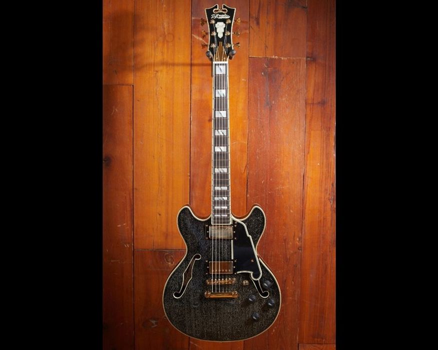 D’Angelico Excel Mini DC Black Dog (MIK)