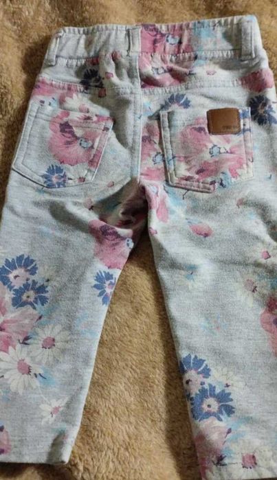 Spodnie dla dziewczynki r. 80