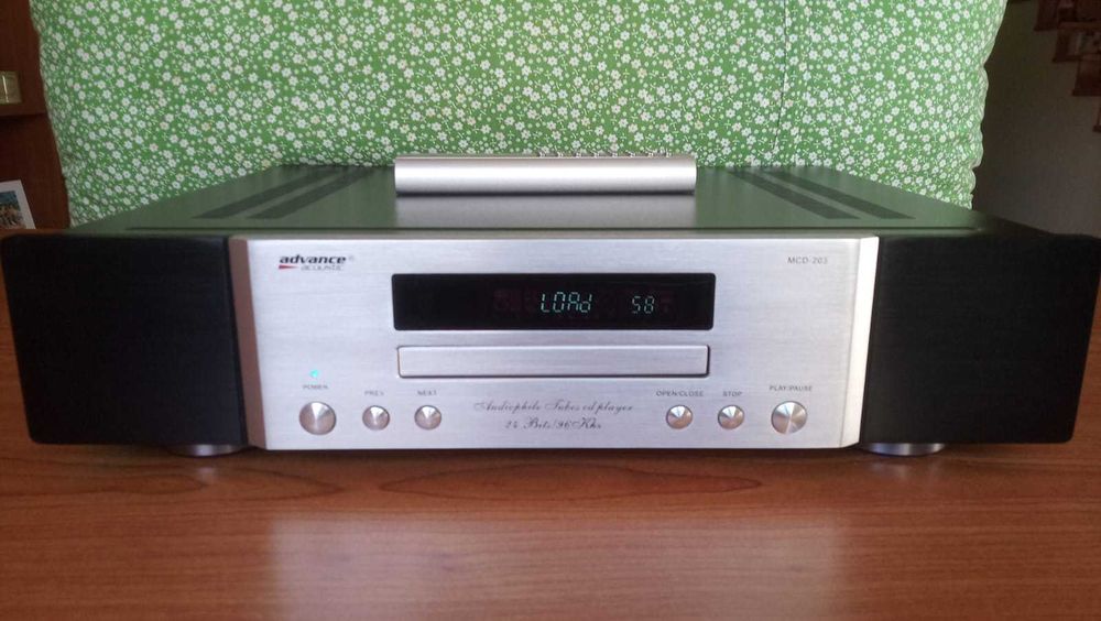 Leitor de CD Advance Acoustic MCD 203 (Avariado)