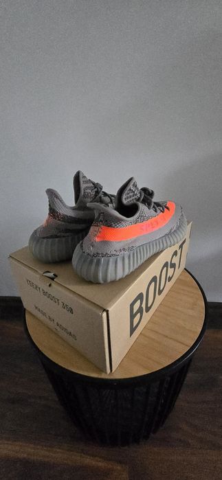 Yeezy 350v2 Beluga reflective