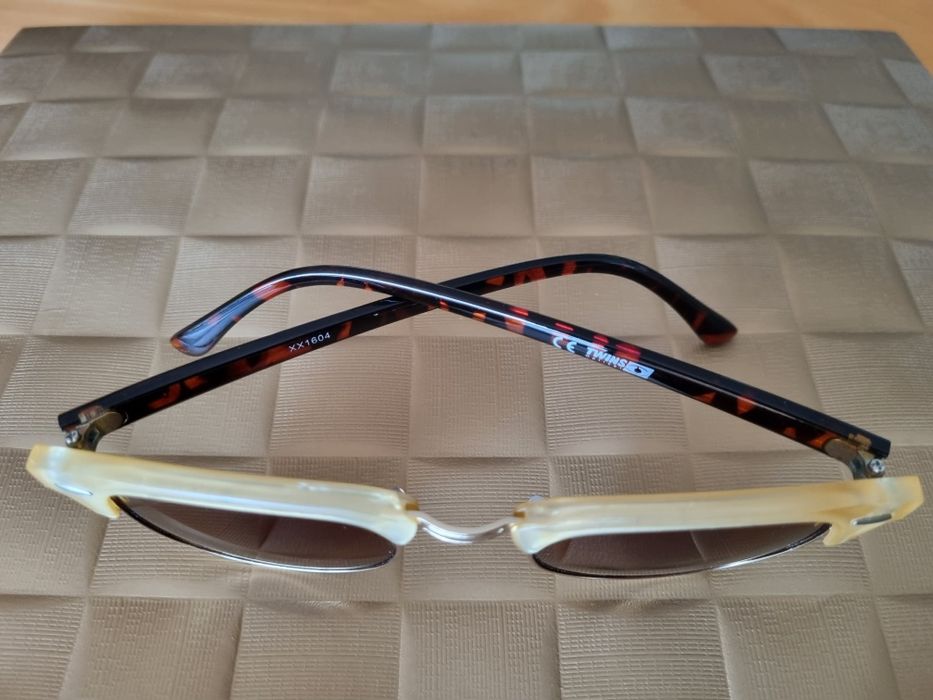 Óculos de sol italianos TWINS